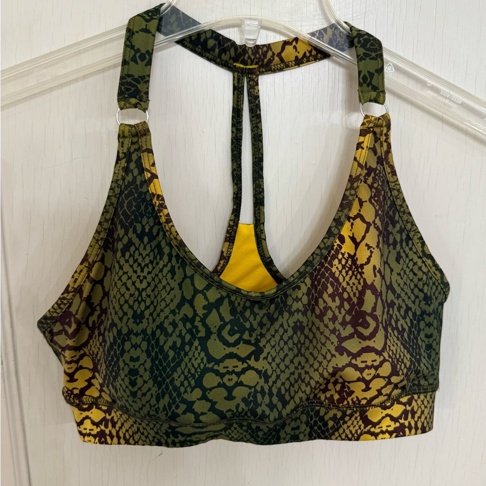 KISMET Women's yoga workout bra/top size Small